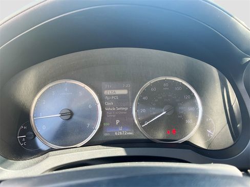 Used 2017 Lexus IS 200t image 12