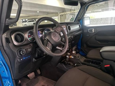Used 2023 Jeep Wrangler Unlimited w/ Cold Weather Group AWD/4WD image 22