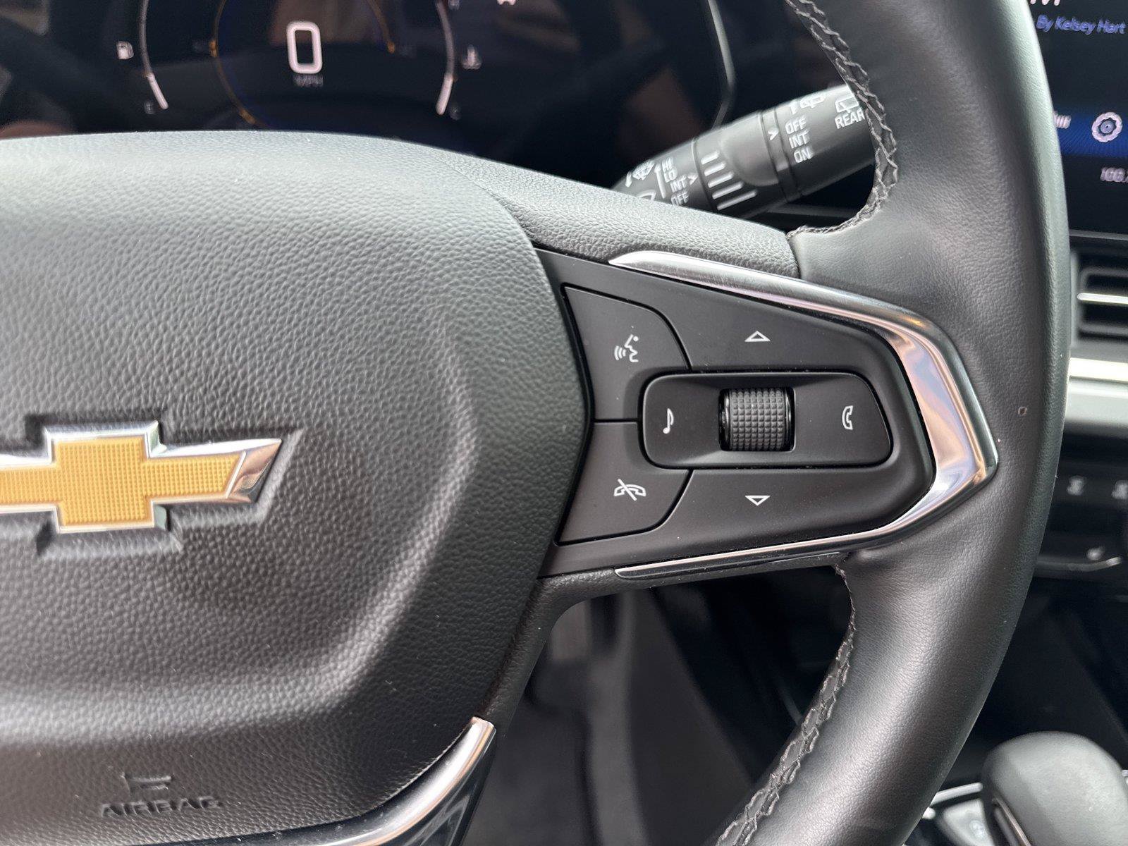 Used 2025 Chevrolet Trax LT w/ Driver Confidence Package FWD image 17
