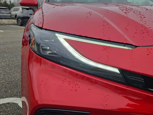 Used 2025 Toyota Camry XSE w/ Premium Plus Package image 9