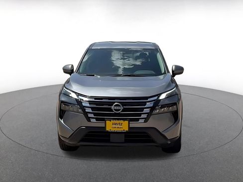 Used 2025 Nissan Rogue SV AWD/4WD image 4