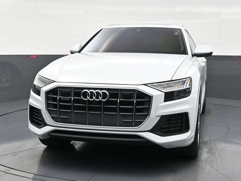 Used 2023 Audi Q8 Premium w/ Convenience Package image 8
