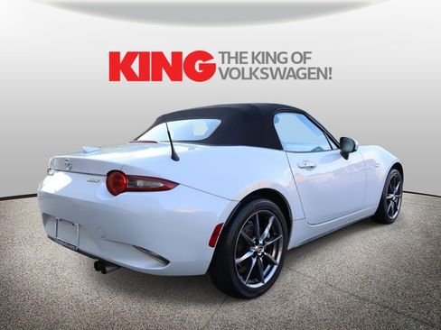 Used 2016 MAZDA MX-5 Miata Grand Touring RWD image 3