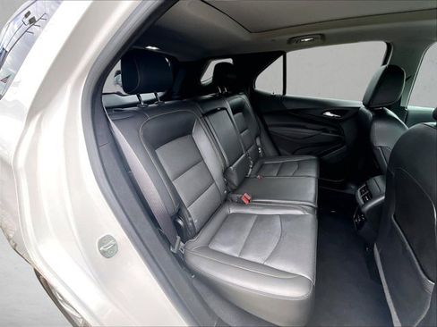 Used 2021 Chevrolet Equinox Premier FWD image 29