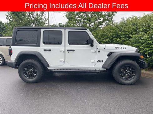 Used 2021 Jeep Wrangler Unlimited Sport AWD/4WD image 12