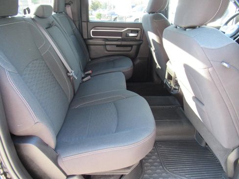Used 2025 RAM 2500 Big Horn AWD/4WD image 37