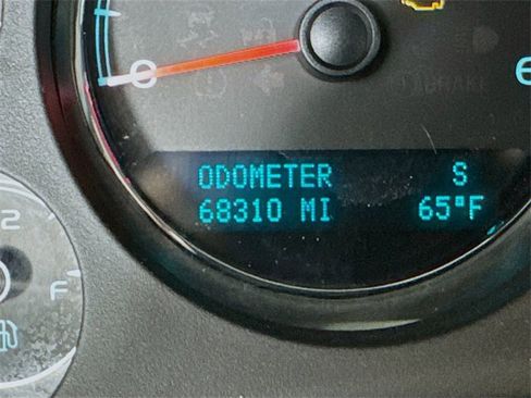 Used 2013 Chevrolet Avalanche LTZ image 13