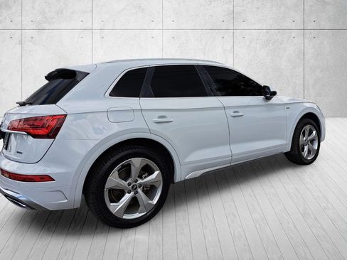 Used 2022 Audi Q5 2.0T Premium Plus w/ Premium Plus Package AWD/4WD image 5