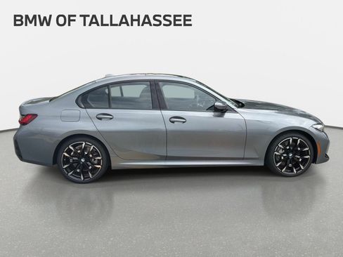 New 2026 BMW 330i Sedan w/ M Sport Package RWD image 5