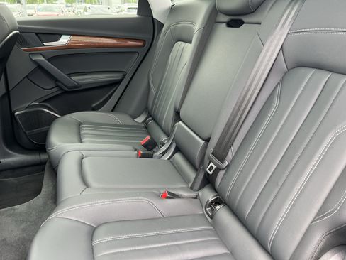 Certified 2023 Audi Q5 2.0T Premium Plus w/ Premium Plus Package AWD/4WD image 32