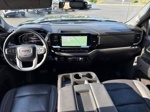 Used 2025 GMC Sierra 1500 SLT AWD/4WD image 29