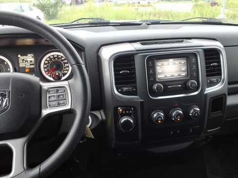 Used 2024 RAM 1500 Warlock RWD image 7