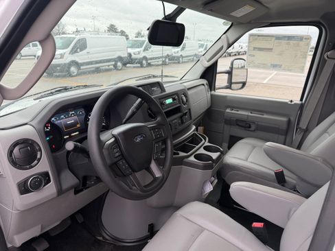 New 2027 Ford E-450 and Econoline 450 Super Duty w/ Power Equipment Group image 3