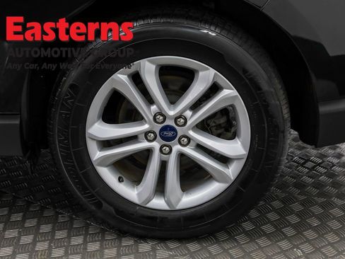 Used 2020 Ford Edge SEL image 33