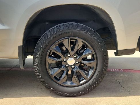 Used 2020 Chevrolet Silverado 1500 Custom w/ Custom Value Package RWD image 29