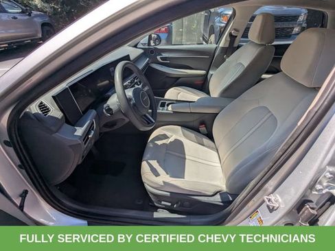 Used 2025 Hyundai Sonata SEL FWD image 13