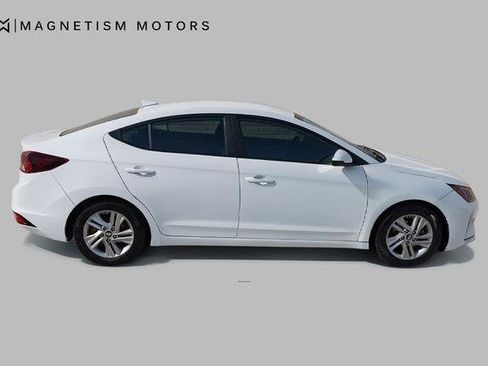 Used 2019 Hyundai Elantra SEL w/ Cargo Package FWD image 2