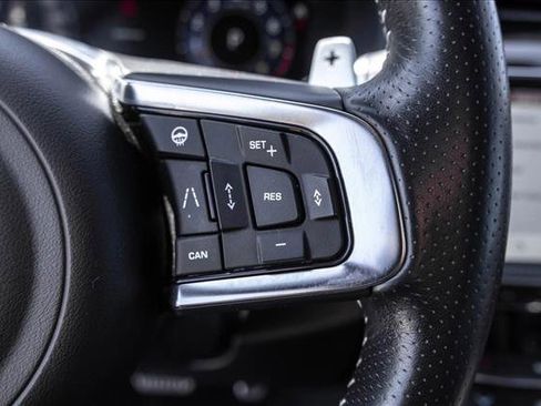 Used 2020 Jaguar F-PACE SVR AWD/4WD image 15