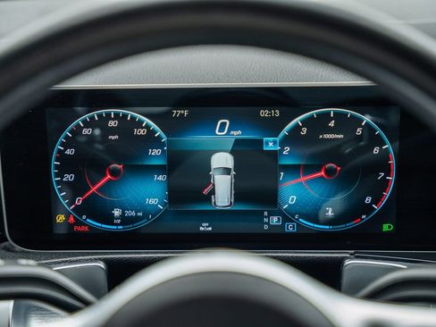 Used 2021 Mercedes-Benz GLB 250 4MATIC w/ AMG Line image 28