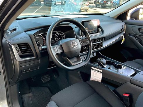 New 2026 Nissan Rogue S image 8