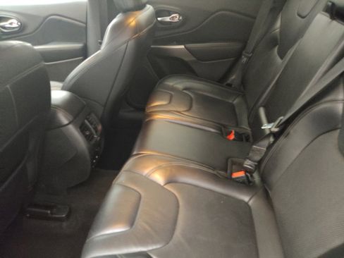 Used 2020 Jeep Cherokee Limited AWD/4WD image 18
