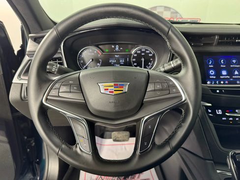 Used 2025 Cadillac XT5 Luxury w/ LPO, Floor Liner Package image 13