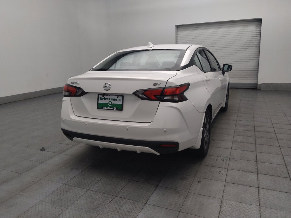 Used 2021 Nissan Versa SV FWD image 9