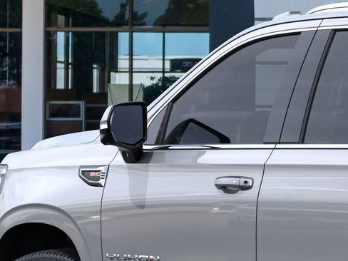 New 2026 GMC Yukon XL Elevation w/ LPO, Floor Liner Package AWD/4WD image 12