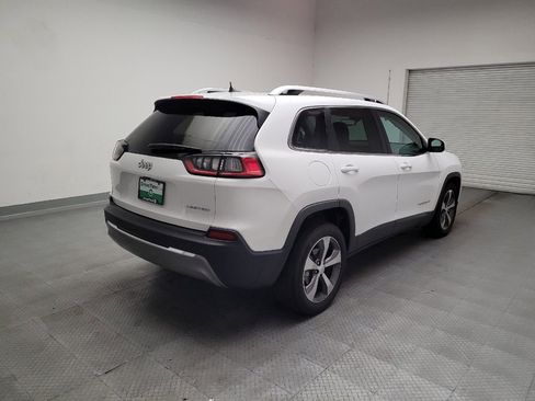 Used 2019 Jeep Cherokee Limited w/ Technology Group FWD image 9