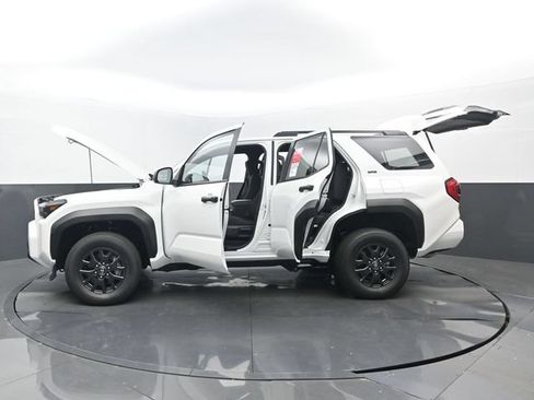 New 2026 Toyota 4Runner SR5 RWD image 31