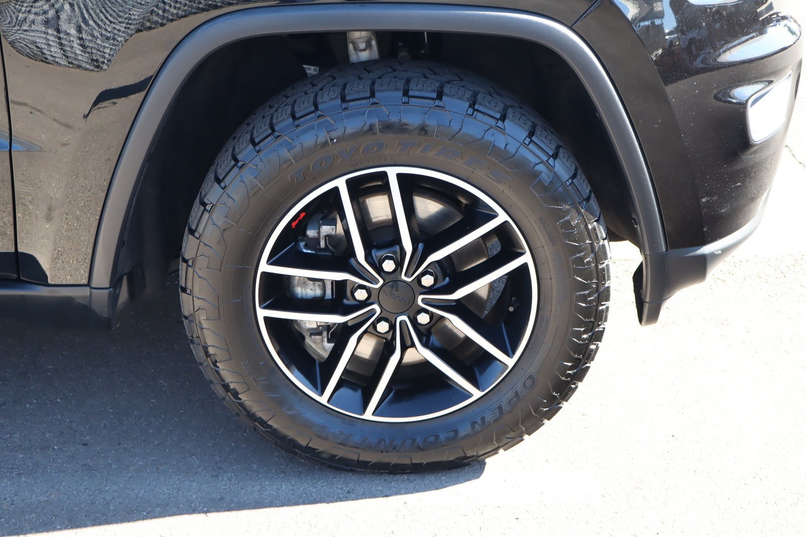 Used 2021 Jeep Grand Cherokee Trailhawk AWD/4WD image 10
