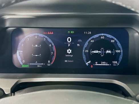 Certified 2025 Toyota Tacoma TRD Sport image 12