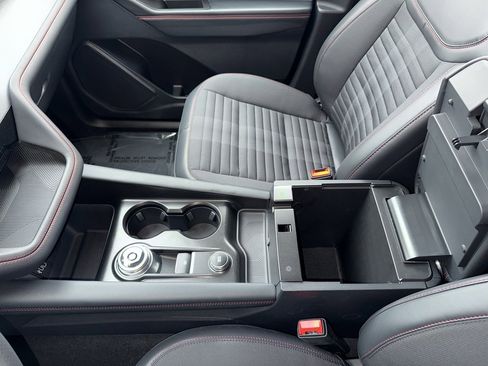 New 2026 Ford Explorer ST-Line w/ ST-Line Street Pack image 29