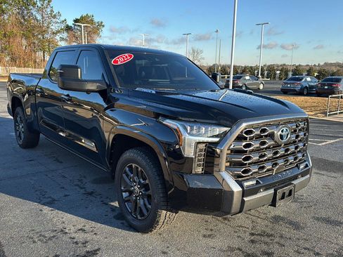 Used 2022 Toyota Tundra Platinum w/ Advanced Package image 6