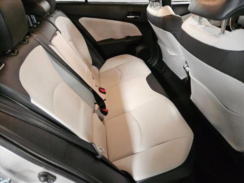 Used 2022 Toyota Prius Limited image 19