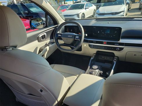 New 2026 Kia Sorento EX image 13