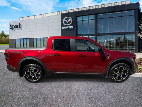 Used 2025 Ford Maverick Lariat w/ 4K Tow Package AWD/4WD image 2