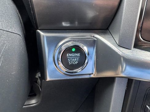 Used 2021 Ford F150 Lariat image 22