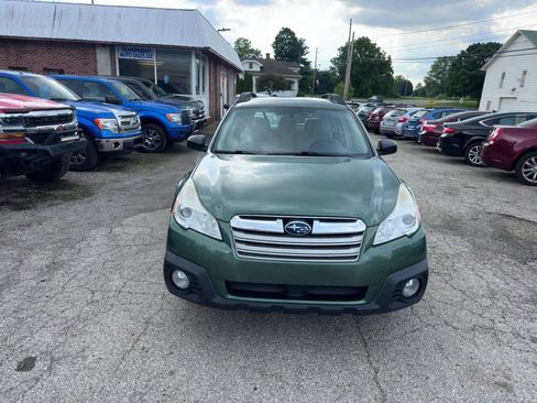 Used 2014 Subaru Outback 2.5i w/ Alloy Wheel Package AWD/4WD image 2