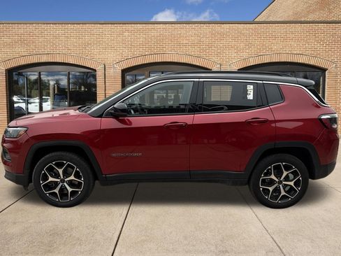 Used 2025 Jeep Compass Limited AWD/4WD image 6