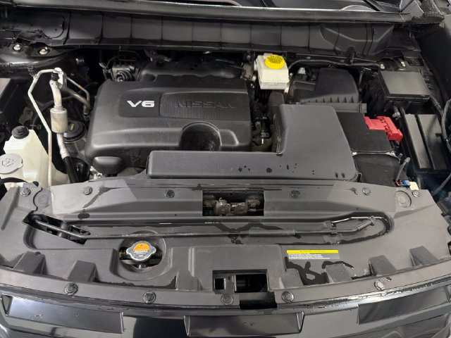 Used 2022 Nissan Pathfinder Platinum w/ Cargo Package AWD/4WD image 23