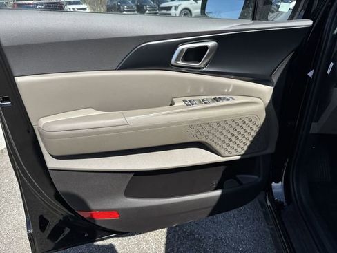 New 2026 Kia Carnival FWD image 19