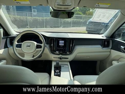 Used 2024 Volvo XC60 B5 Plus w/ Protection Package Premier AWD/4WD image 16