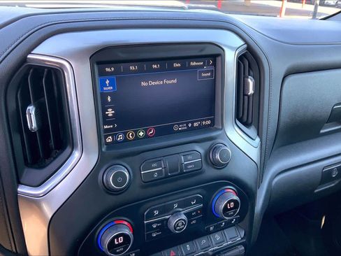 Used 2022 Chevrolet Silverado 2500 LTZ w/ LTZ Convenience Package AWD/4WD image 35