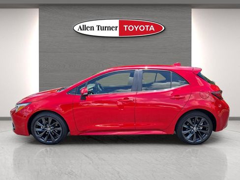 Used 2023 Toyota Corolla XSE FWD image 12