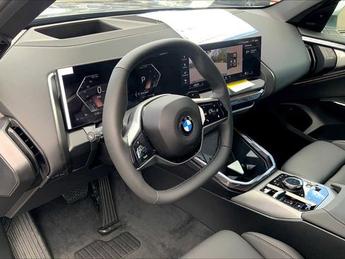 Used 2026 BMW X3 xDrive30 w/ Premium Package image 9