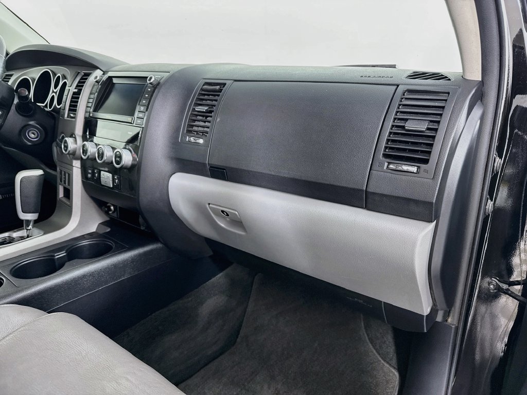 Used 2012 Toyota Sequoia Limited AWD/4WD image 23