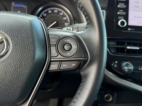 Certified 2022 Toyota Camry SE image 21