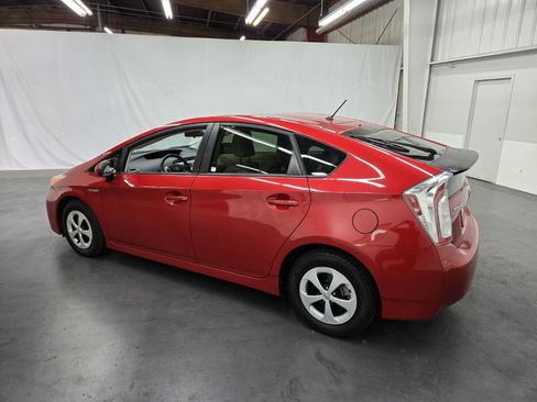 Used 2015 Toyota Prius Two image 3
