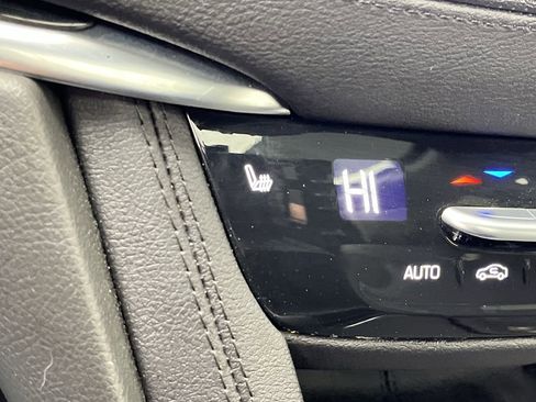 Certified 2025 Cadillac XT5 Premium Luxury image 25